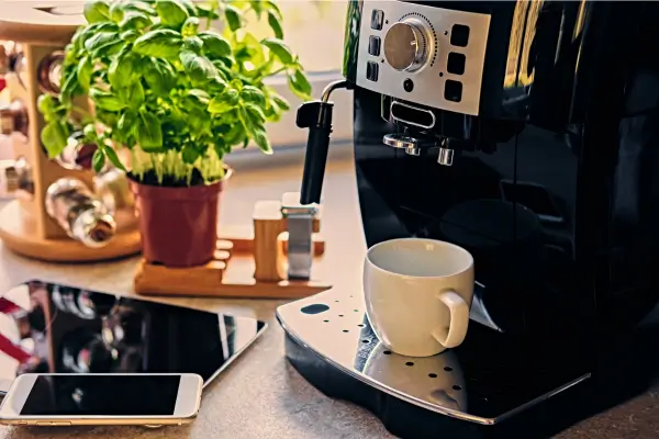 Como Preparar Café em Cafeteira Elétrica: Técnicas e Equipamentos Essenciais